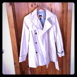 Gap Khaki Trench